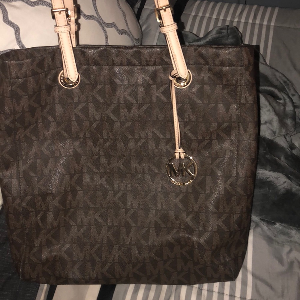 Micheal kors bag